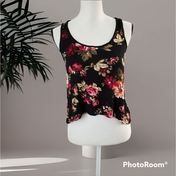 5/$25 NWOT Floral open back tank top - Picture 1 of 3